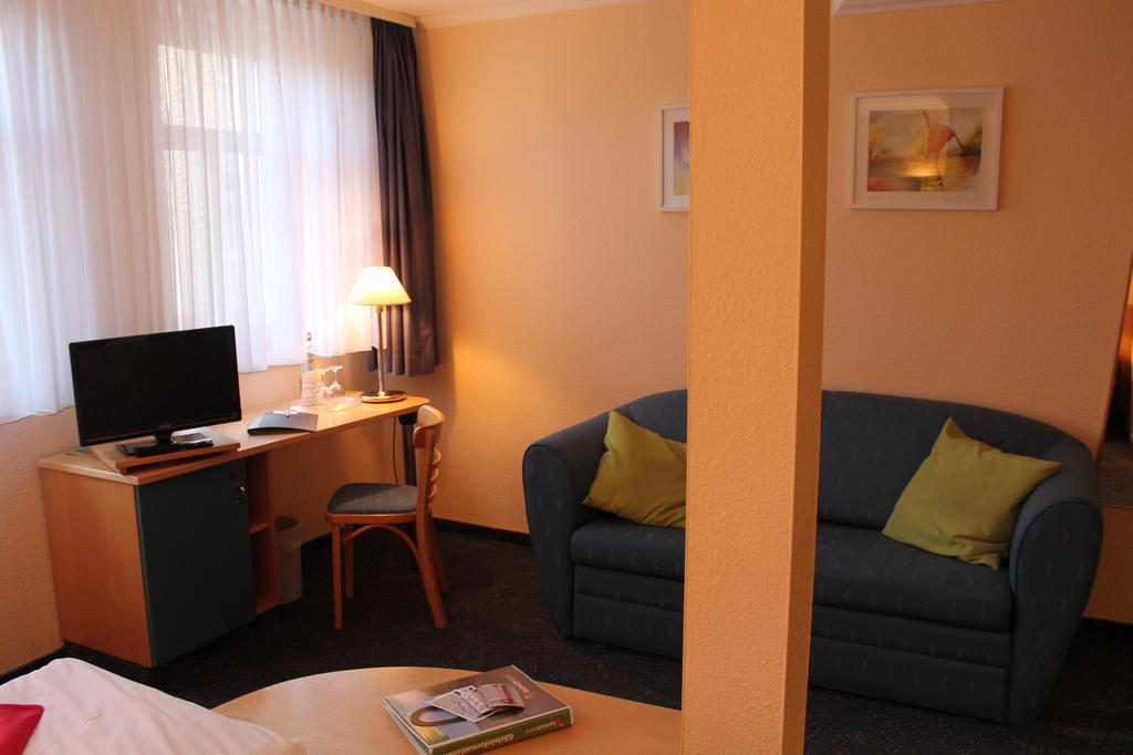 Hotel An Der Stadtmauer Mühlhausen الغرفة الصورة