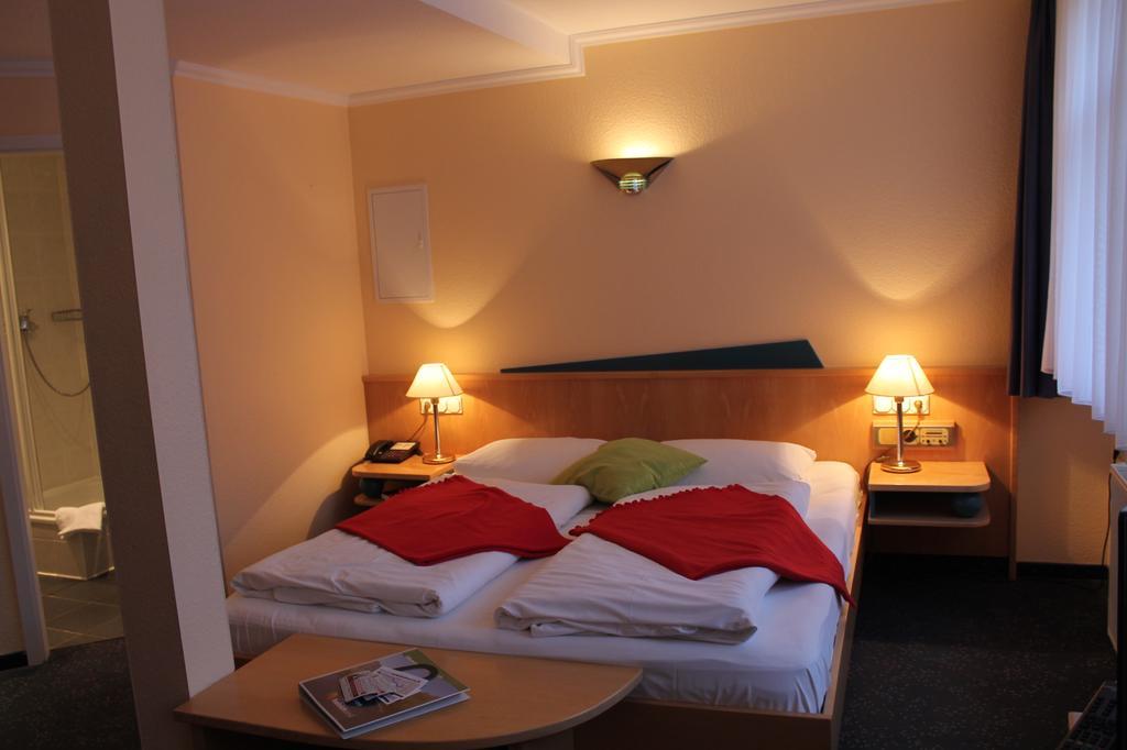 Hotel An Der Stadtmauer Mühlhausen الغرفة الصورة