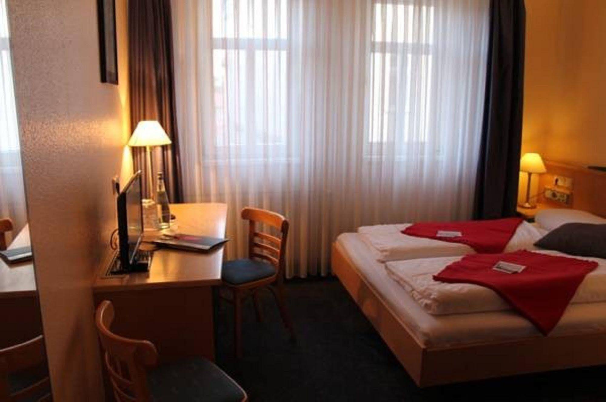 Hotel An Der Stadtmauer Mühlhausen المظهر الخارجي الصورة